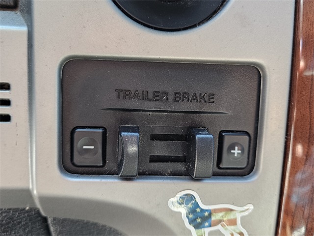 2010 Ford F-150 Lariat photo 19