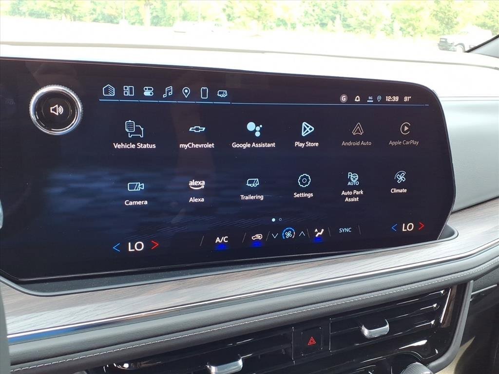 2025 Chevrolet Tahoe Premier photo 4