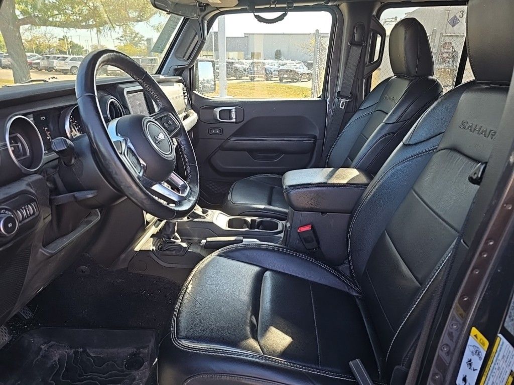 2018 Jeep Wrangler Unlimited Sahara photo 8