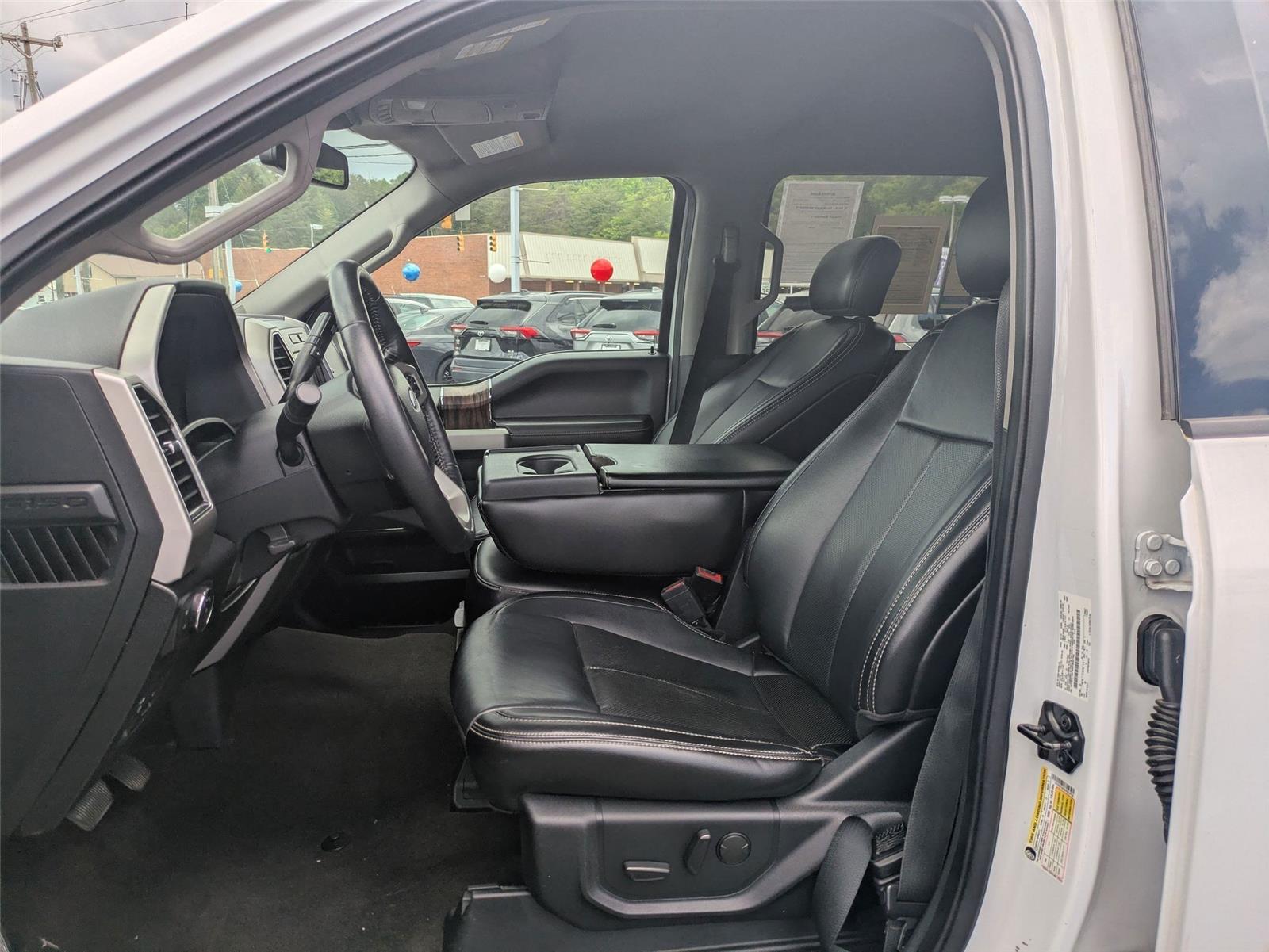 2019 Ford F-150 Lariat photo 13