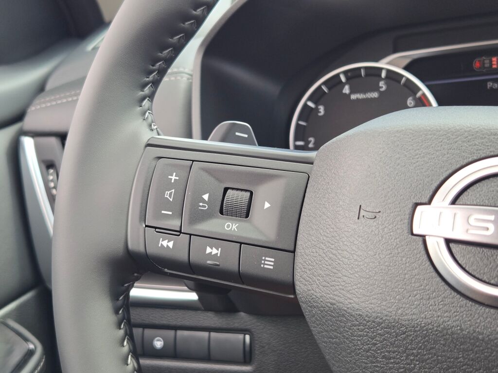 2026 Nissan Rogue SV photo 21