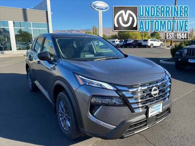 2026 Nissan Rogue S's photo