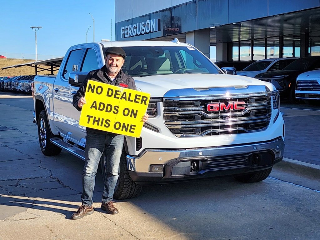 2026 GMC Sierra 1500 SLT's photo