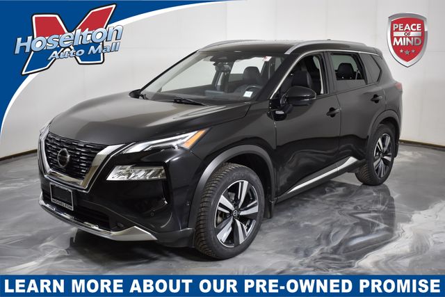 2021 Nissan Rogue Platinum's photo