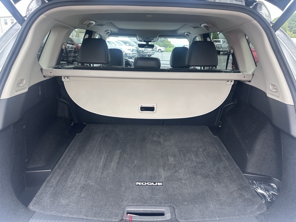 2024 Nissan Rogue SV photo 21