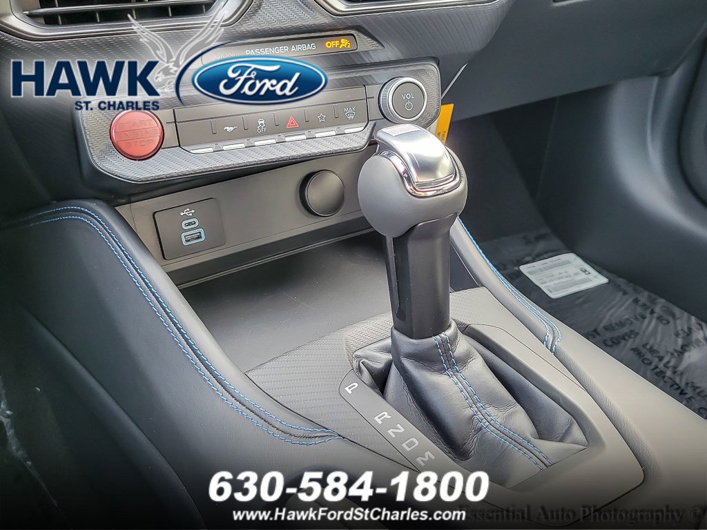 2025 FORD MUSTANG - Image 13