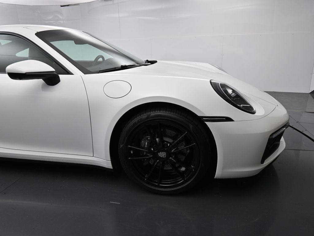 2024 Porsche 911 Coupe photo 18