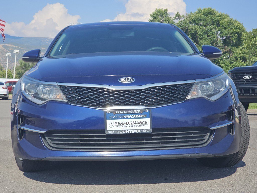 2018 Kia Optima LX photo 3