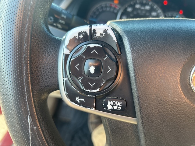 2013 Toyota Camry LE photo 11