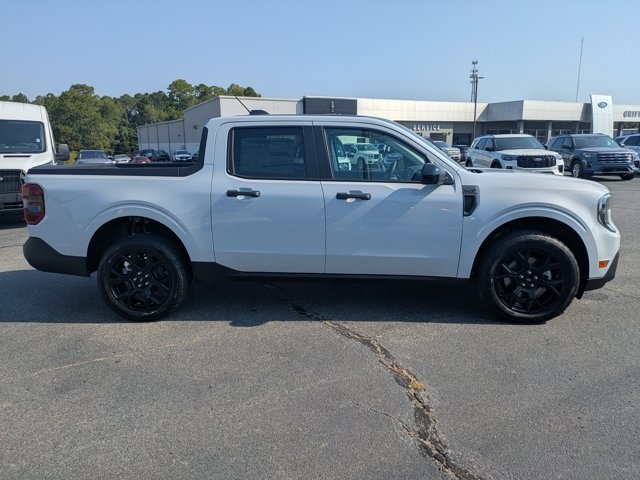 2025 Ford Maverick XLT photo 3