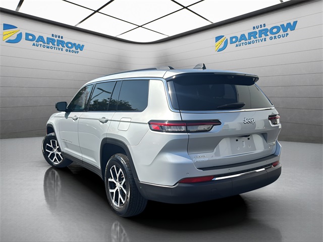 2024 Jeep Grand Cherokee Limited photo 2