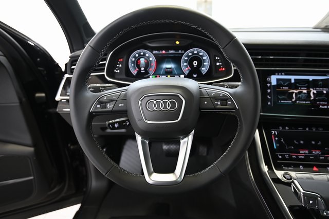2026 Audi Q7 55 Prestige photo 3