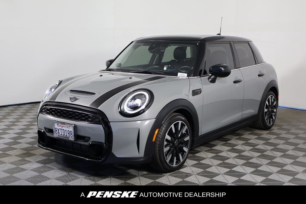 2022 MINI Hardtop 4 Door S's photo
