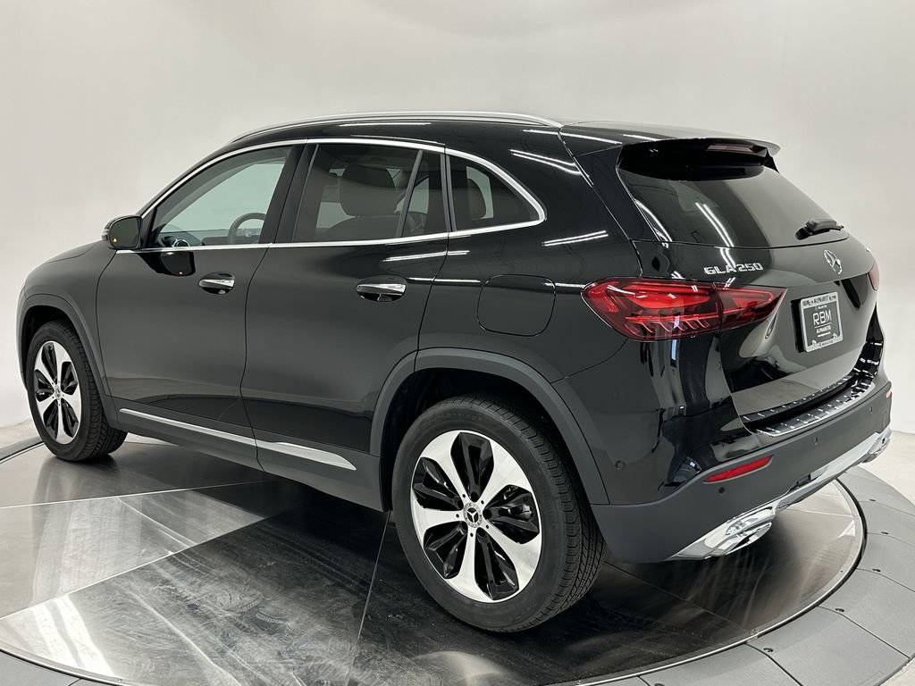 2026 Mercedes Benz GLA 250 4MATIC photo 5
