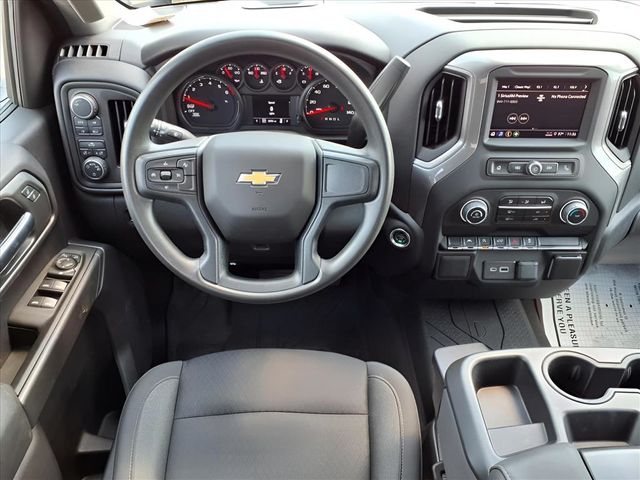 2024 Chevrolet Silverado 1500 Custom photo 6