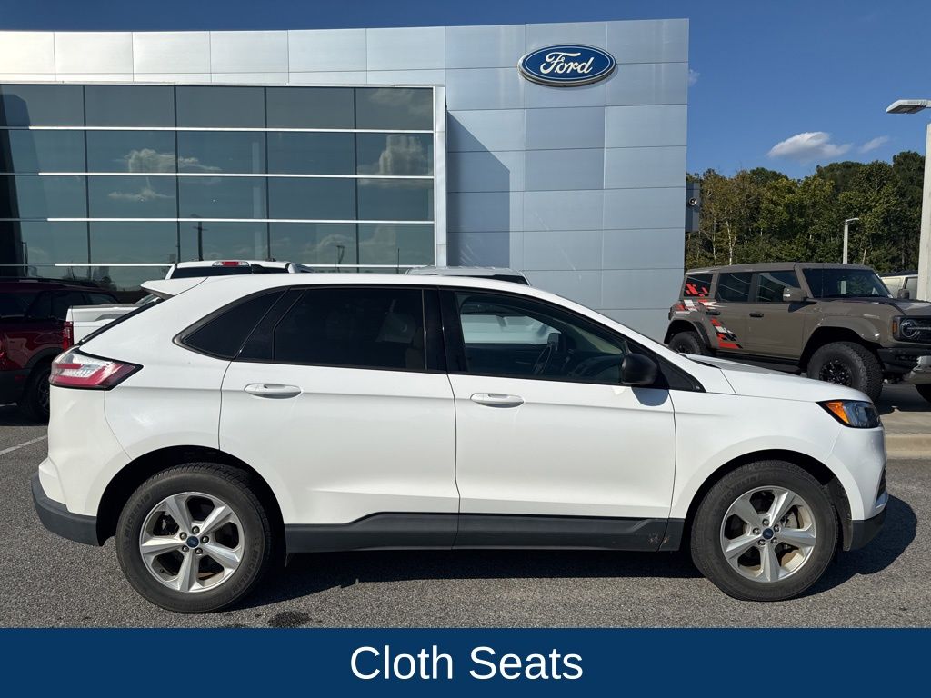 2019 Ford Edge SE photo 2