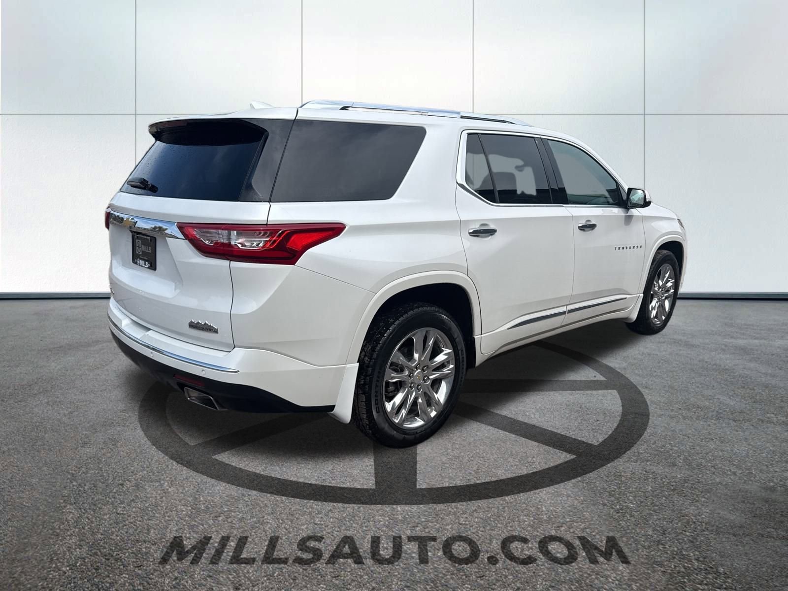 2018 Chevrolet Traverse High Country photo 3