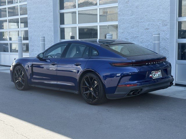 2024 Porsche Panamera 4 photo 5
