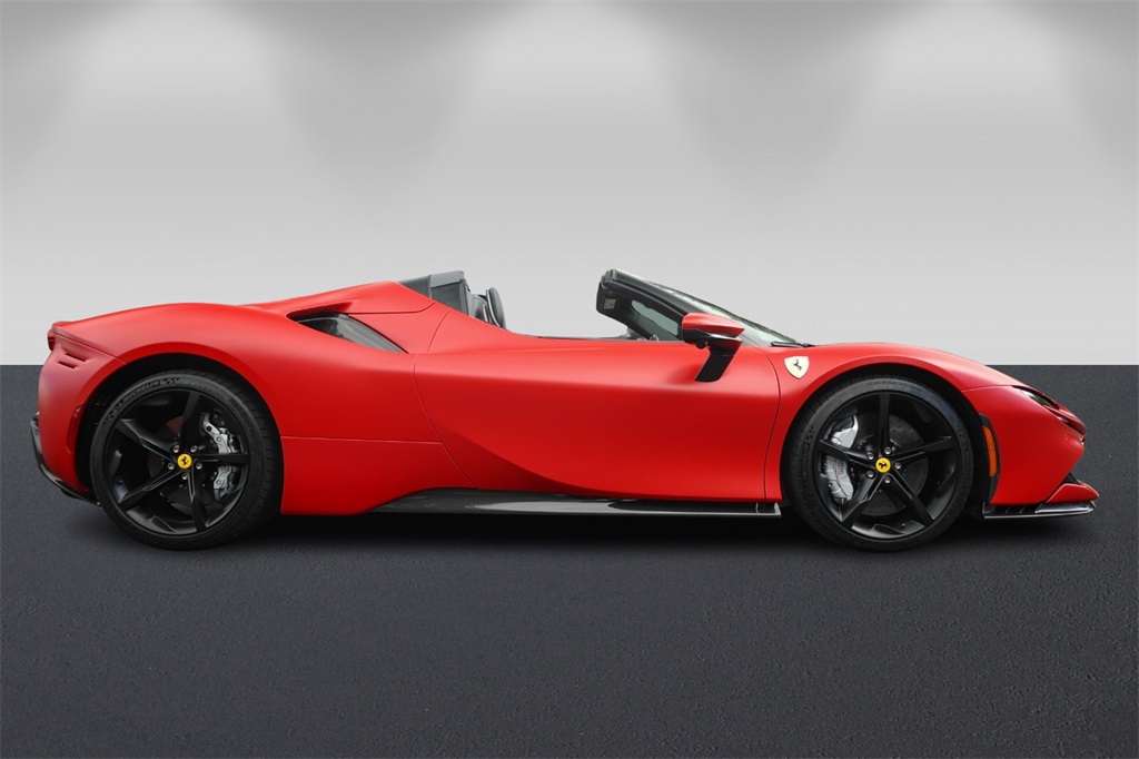 2024 Ferrari SF90 Spider Base photo 2