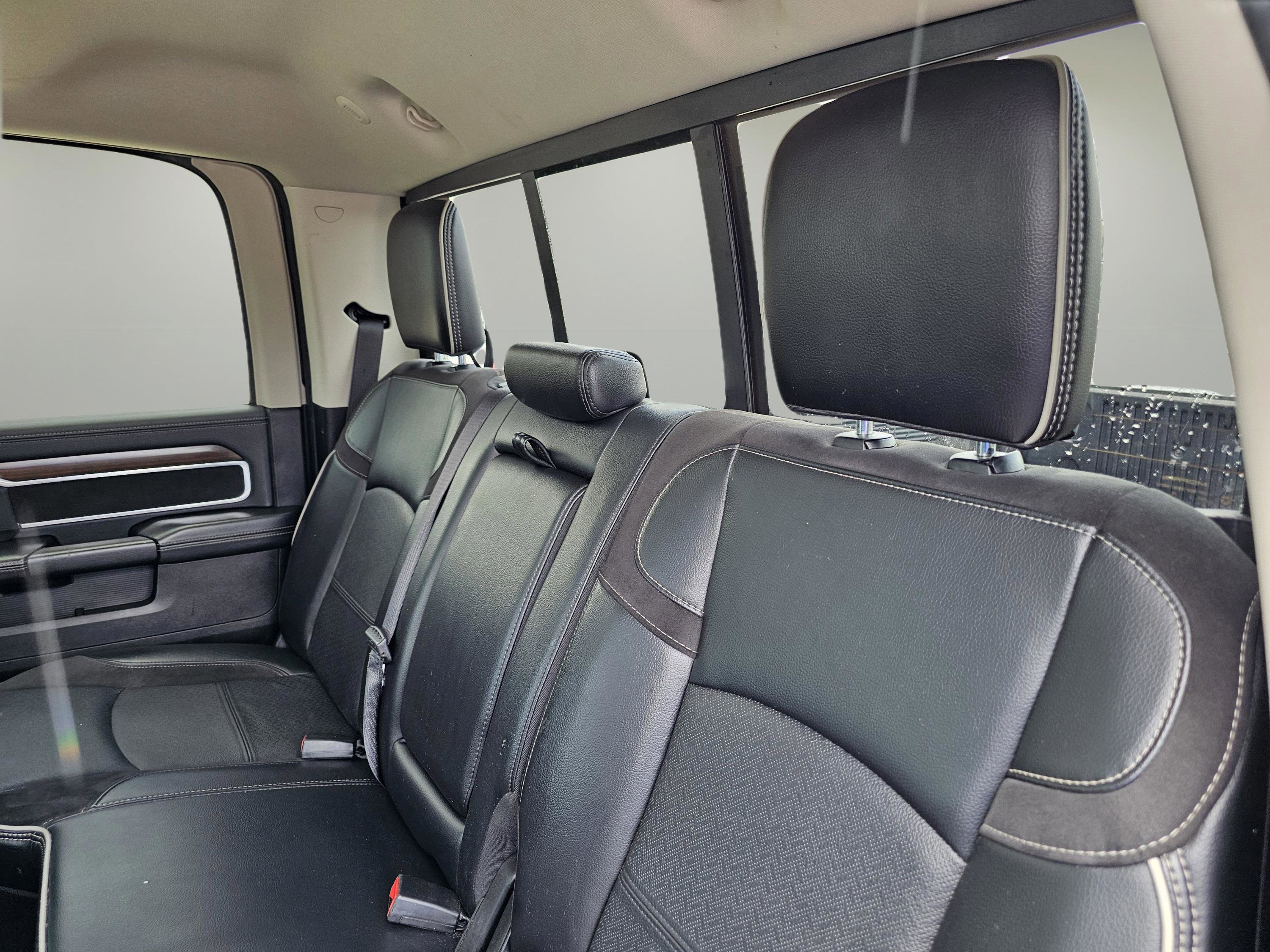 2024 Ram 2500 Laramie photo 26