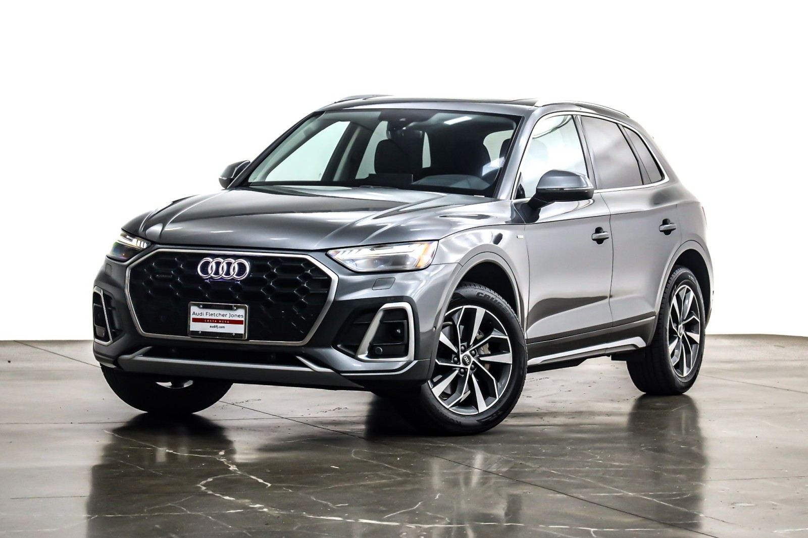 2023 Audi Q5 Prestige's photo