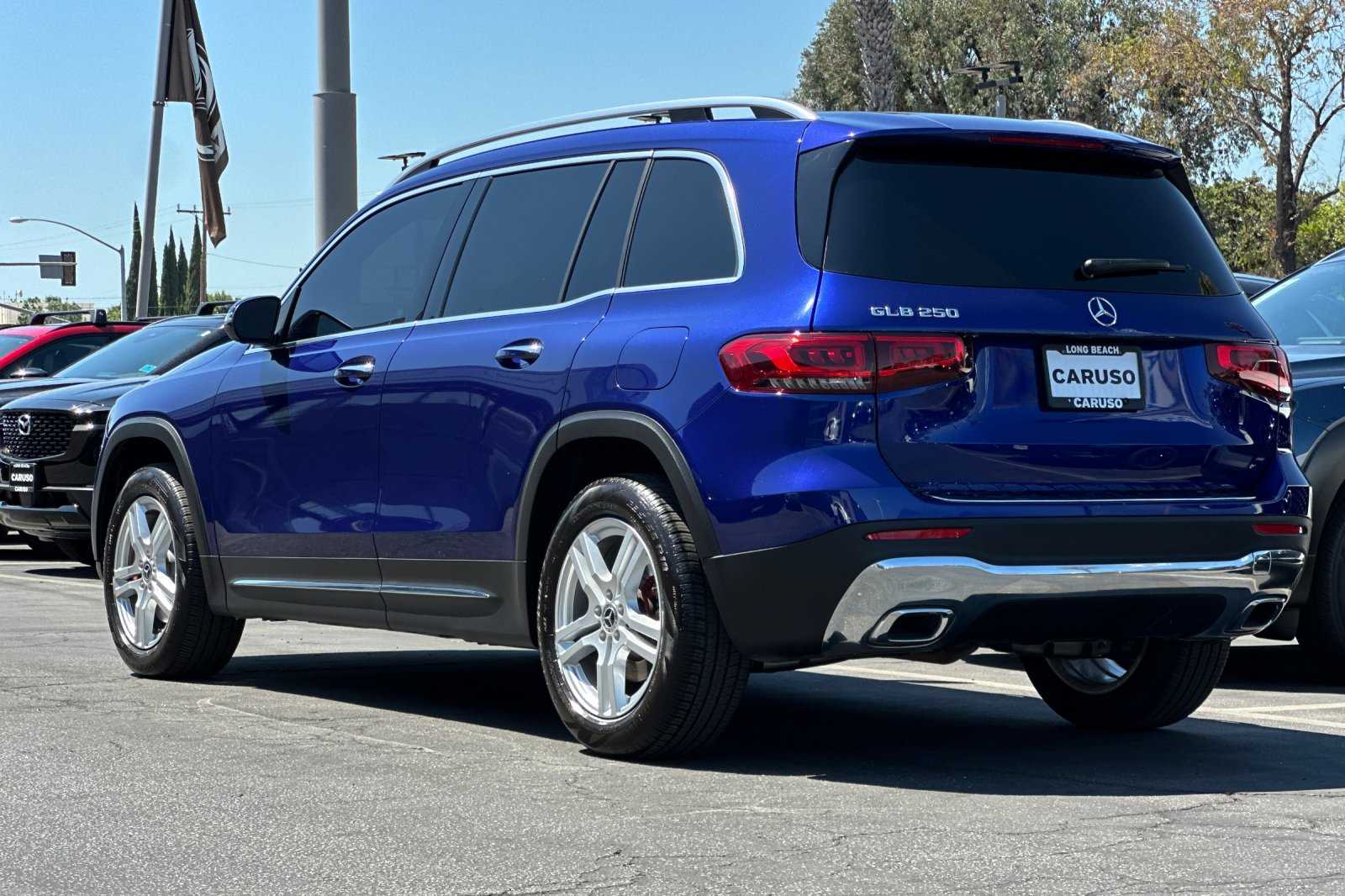 2020 Mercedes Benz GLB 250 photo 4