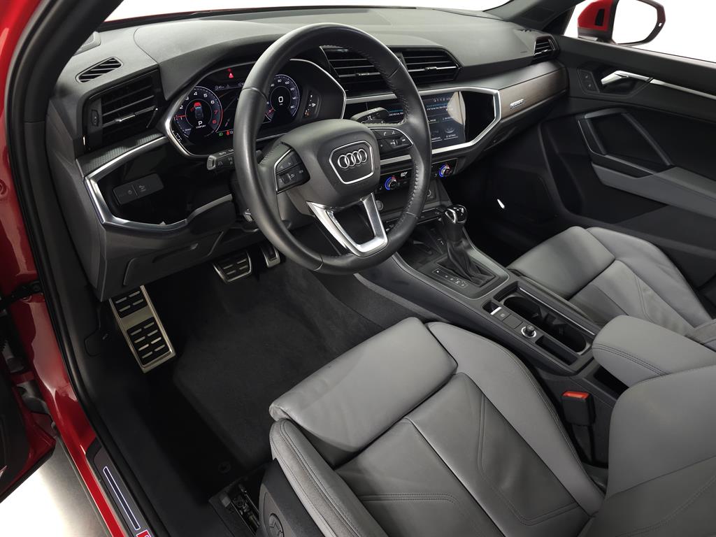 2020 Audi Q3 S line Premium Plus photo 14