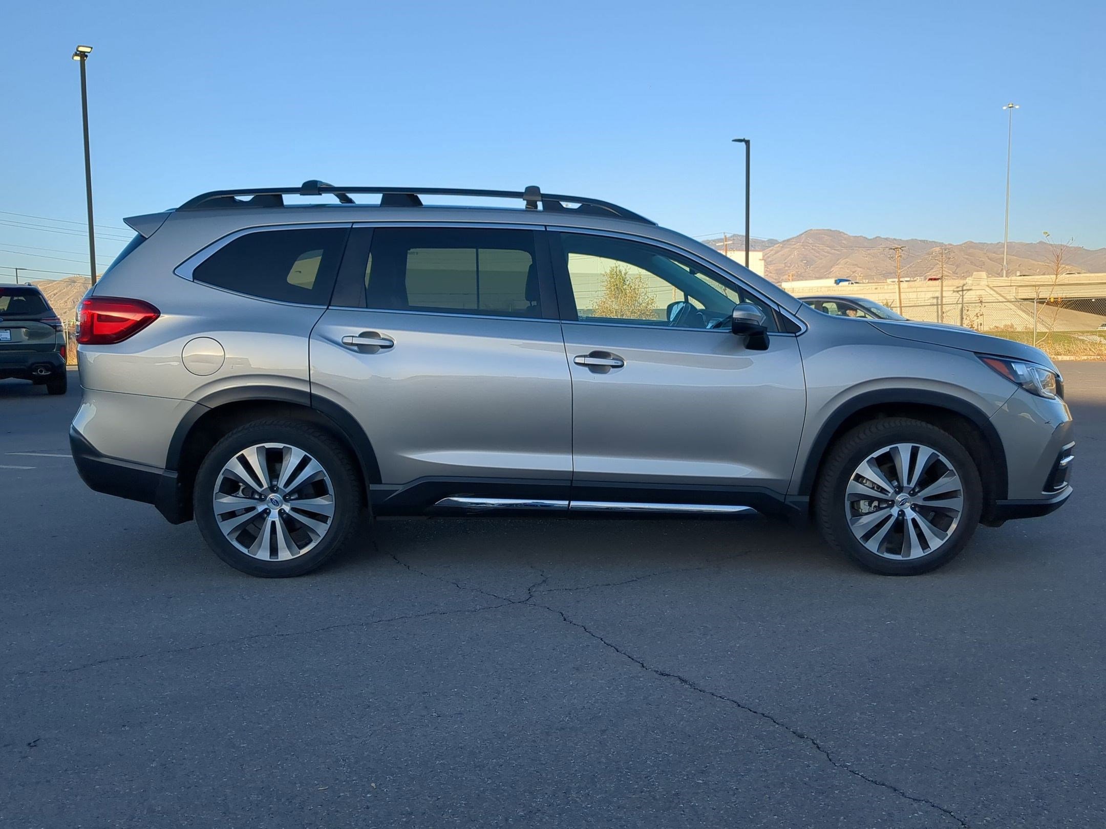 2020 Subaru Ascent Limited photo 2