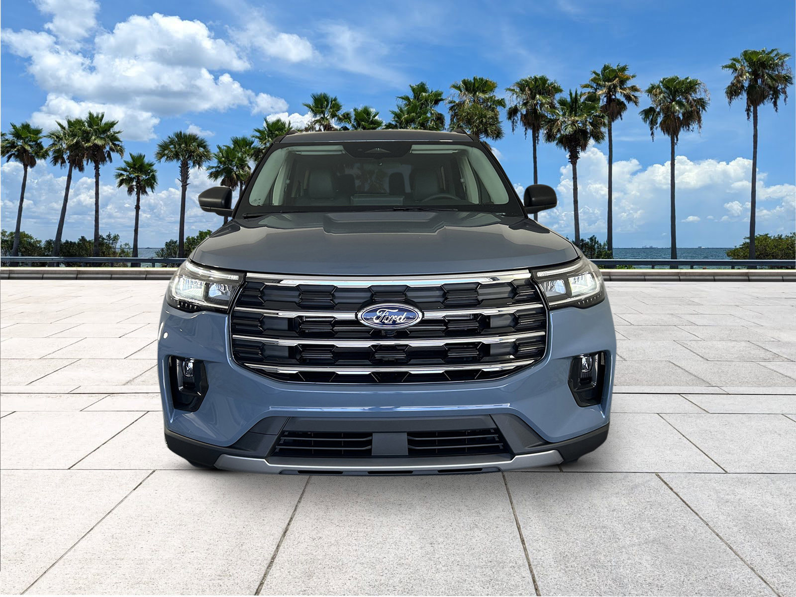 2025 Ford Explorer photo 3