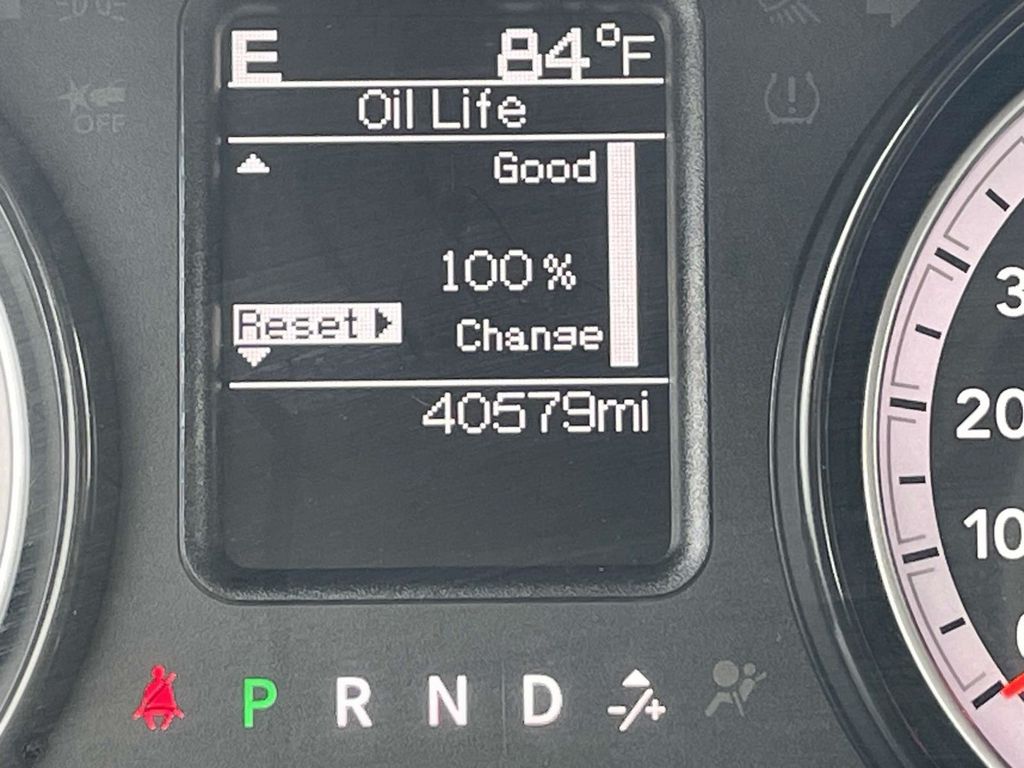 2024 Ram 1500 Classic SLT photo 28
