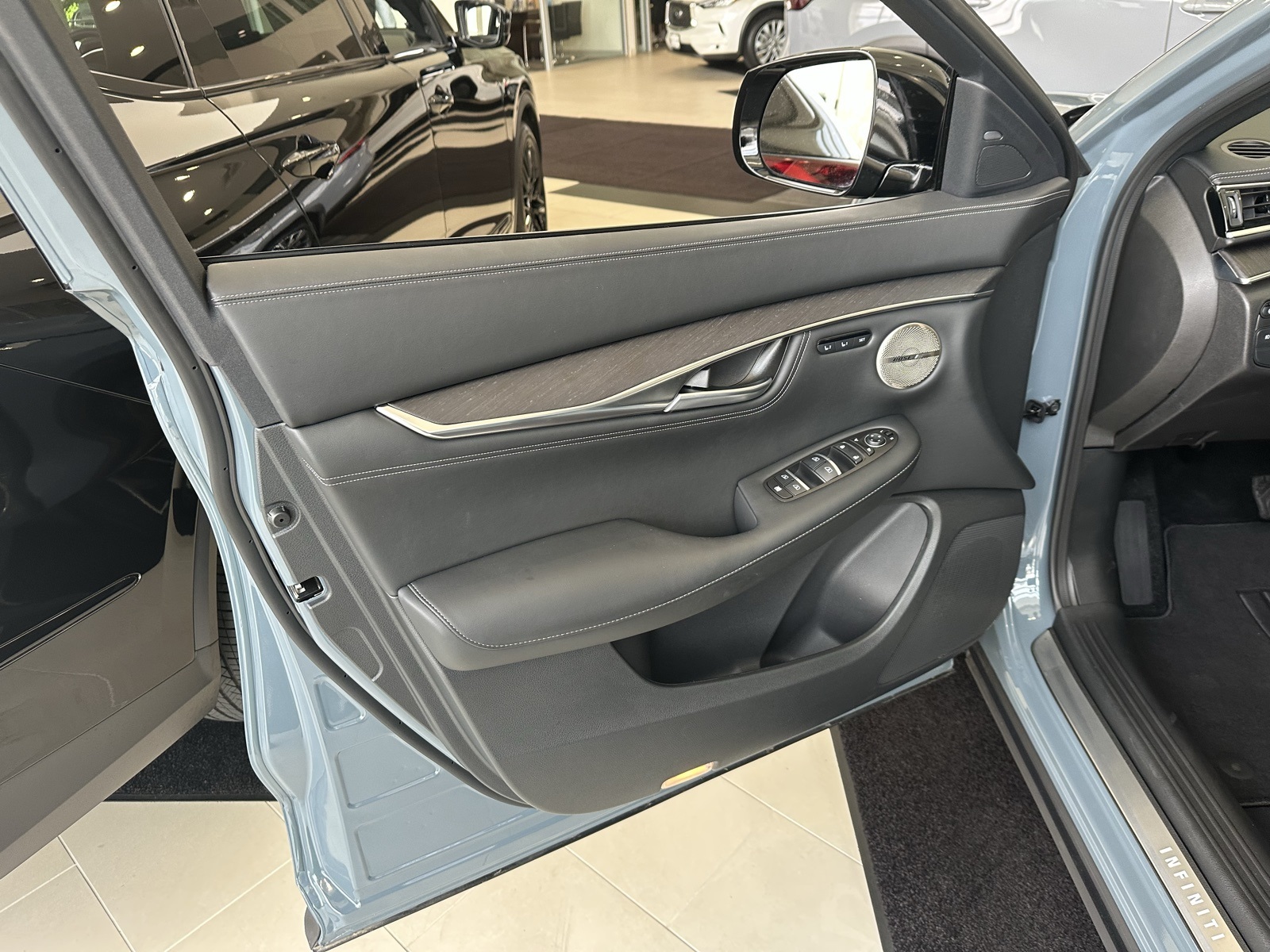 2025 Infiniti QX55 Sensory photo 9