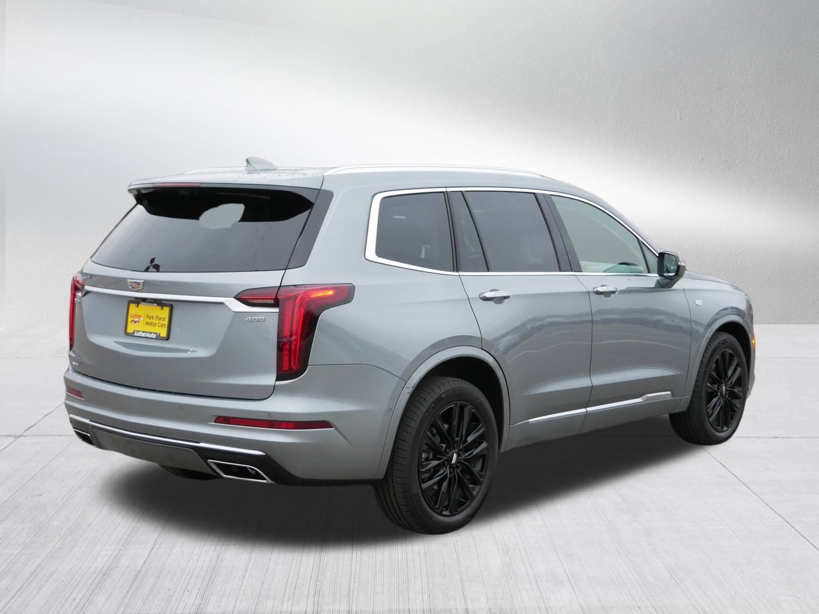 2023 Cadillac XT6 Premium Luxury photo 4