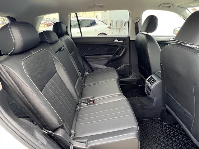 2022 Volkswagen Tiguan SE photo 16