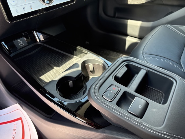 2025 Ford Mustang Mach-E Premium photo 18