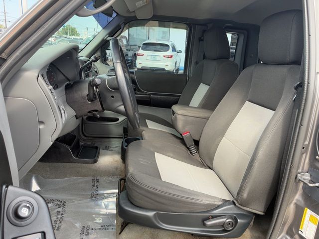 2011 Ford Ranger XLT photo 16