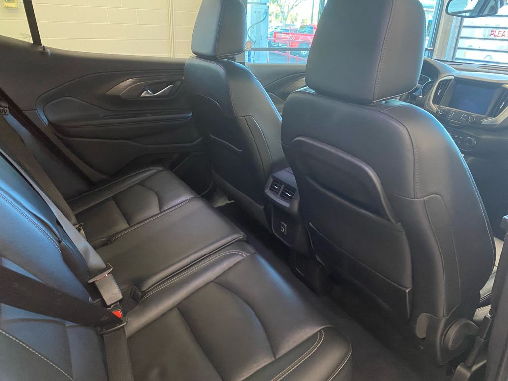 2024 Gmc Terrain SLT photo 15