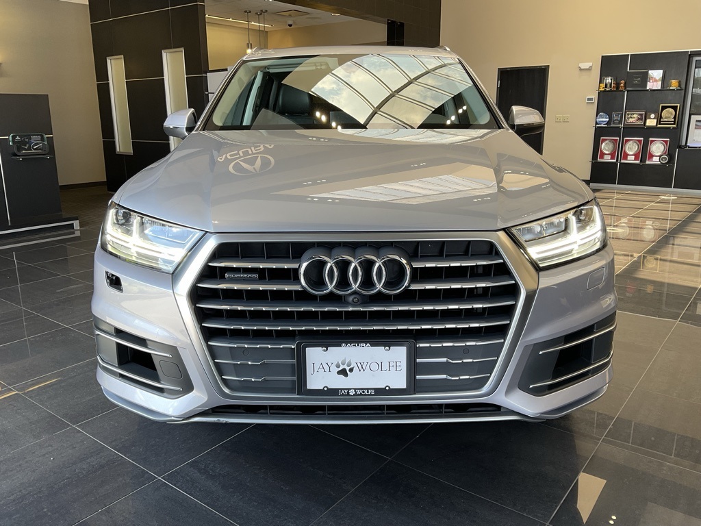 Used 2018 Audi Q7 Premium Plus with VIN WA1LAAF78JD034597 for sale in Kansas City