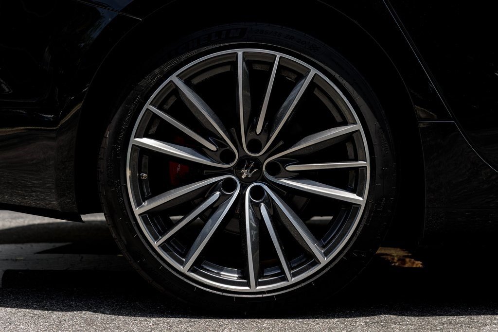 2020 Maserati Ghibli photo 37