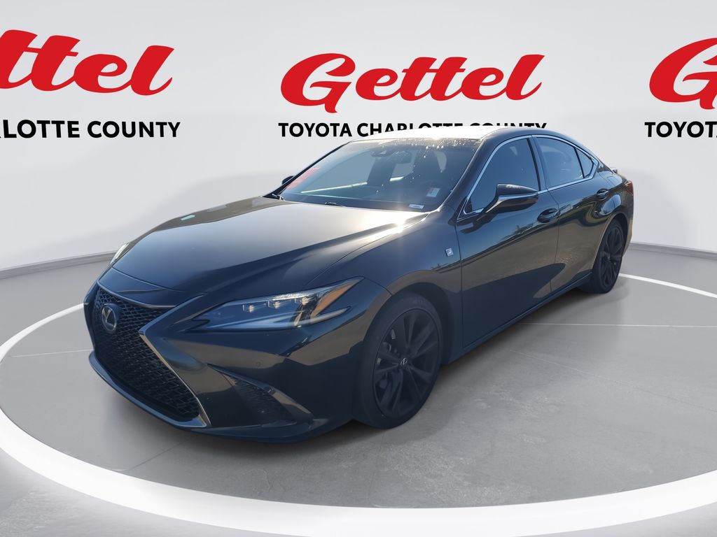 2022 Lexus ES F SPORT's photo