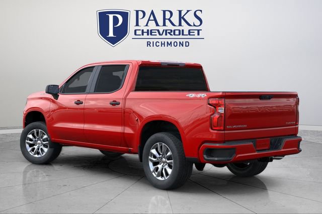 2025 Chevrolet Silverado 1500 Custom photo 3