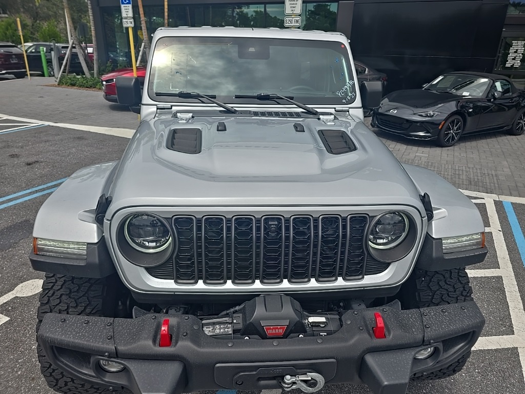 2024 Jeep Wrangler Rubicon X photo 12