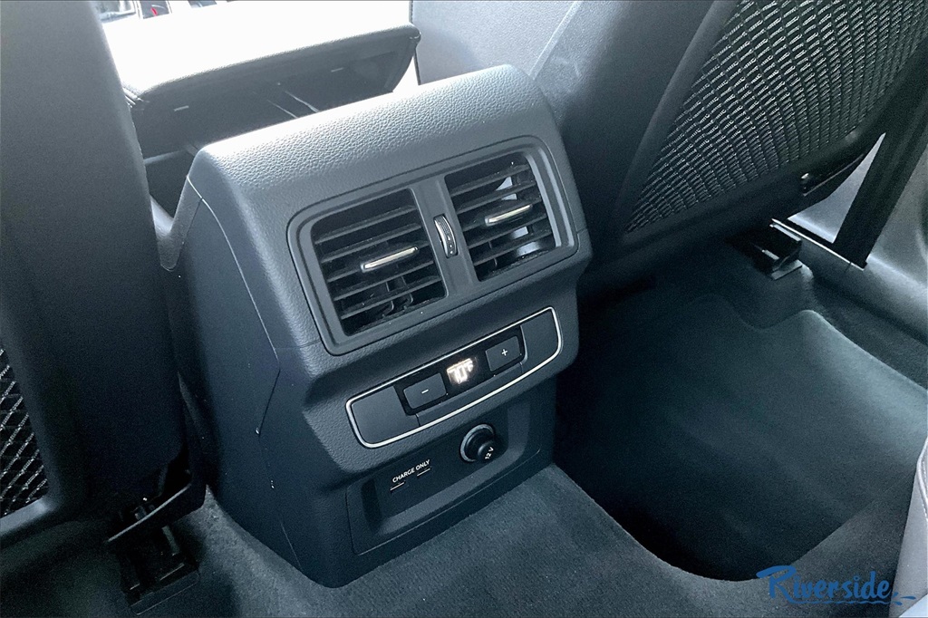 2024 Audi Q5 45 S line Premium photo 10