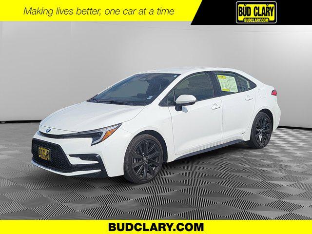 2024 Toyota Corolla SE's photo