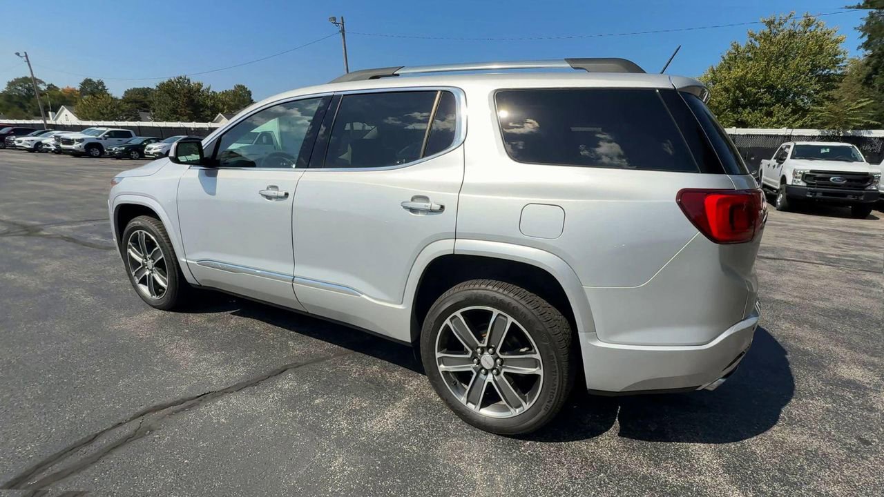 2017 Gmc Acadia Denali photo 5