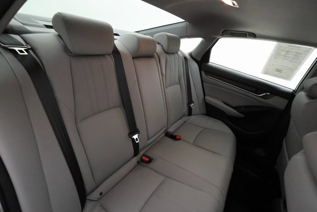 2018 Honda Accord Touring 2.0T photo 21