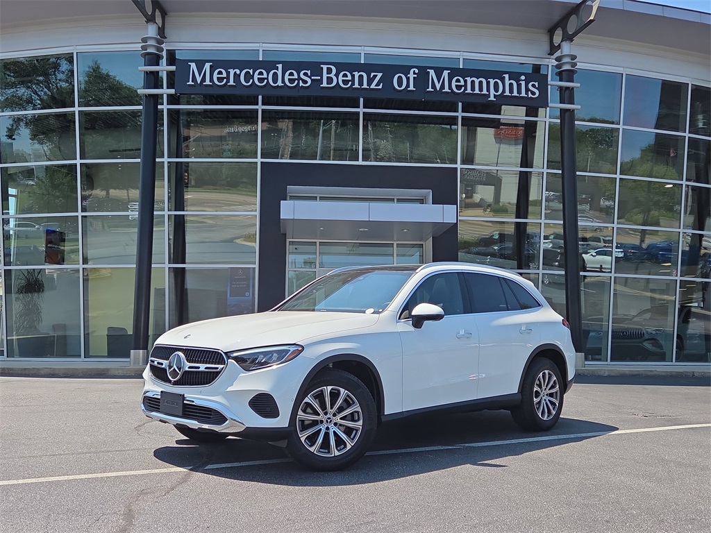 2025 Mercedes-Benz GLC Base's photo