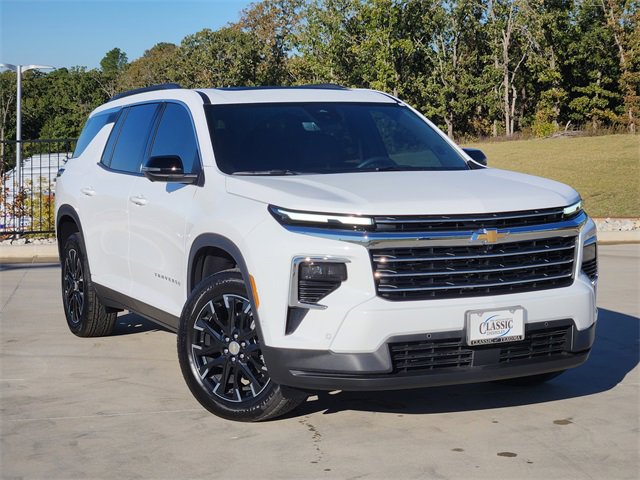 2026 Chevrolet Traverse LT's photo