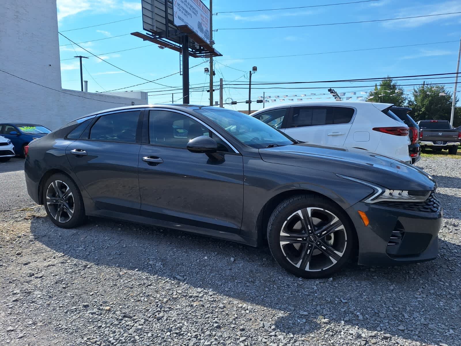 2022 Kia K5 EX photo 3