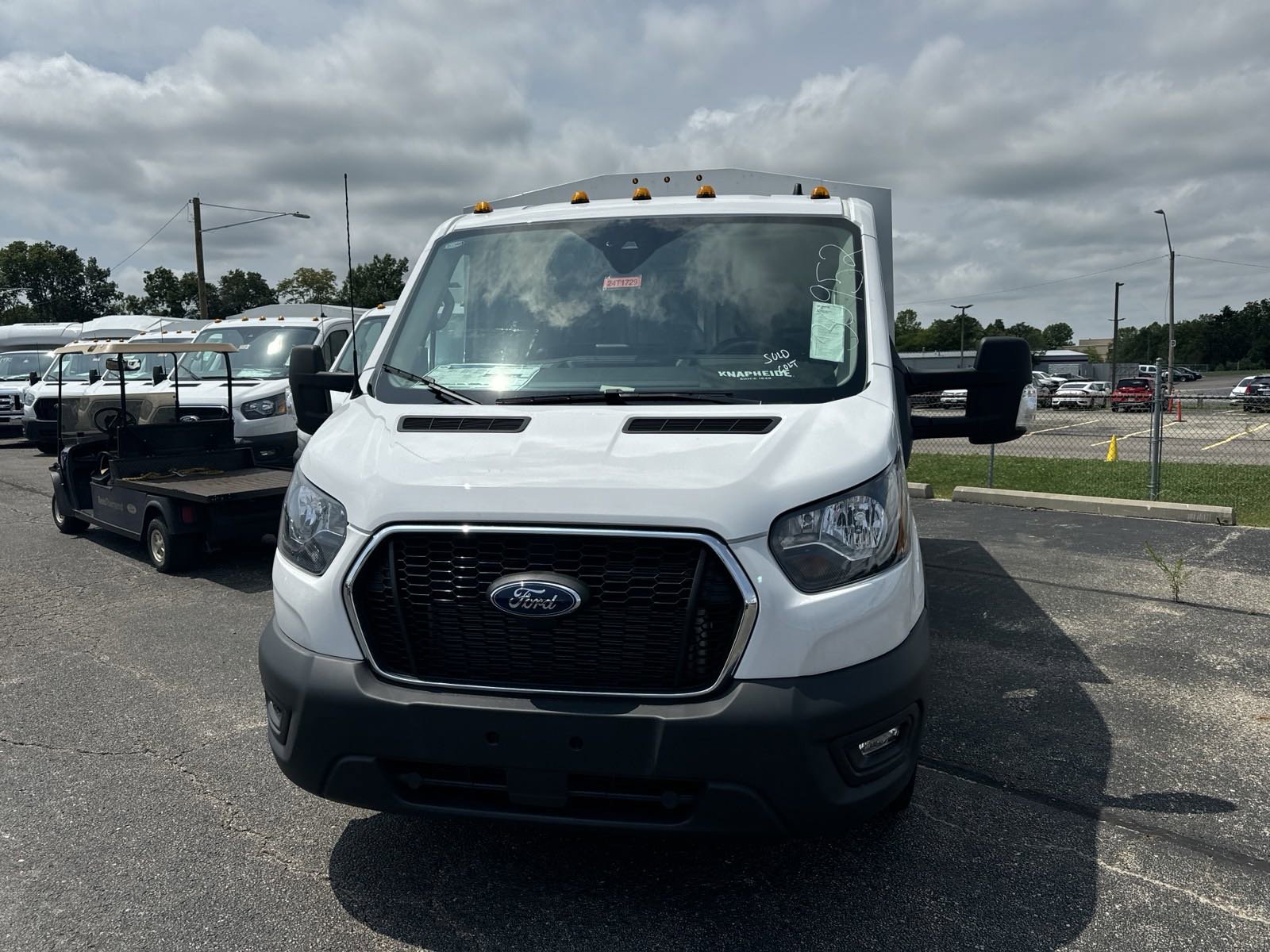 2024 Ford Transit Cutaway photo 2