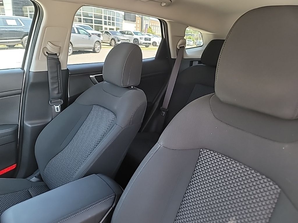 2023 Kia Sportage Hybrid LX photo 8